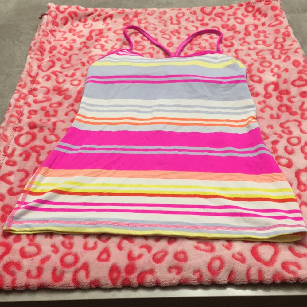 Lululemon stripped sports bra tank size 4